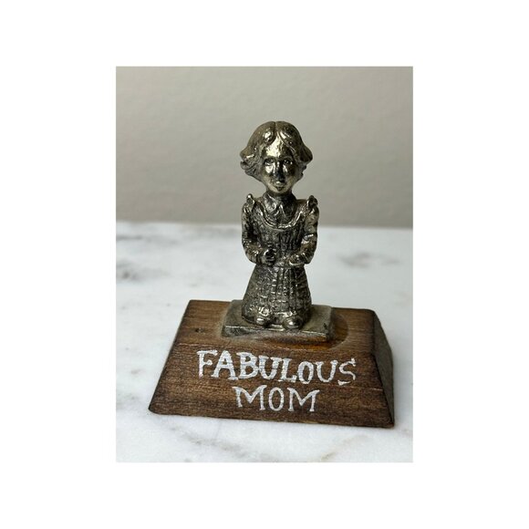 Vintage Pewter Mini Trophy Figurine On Wooden Base"Fabulous Mom" Gift For Mom Mo - Picture 6 of 6